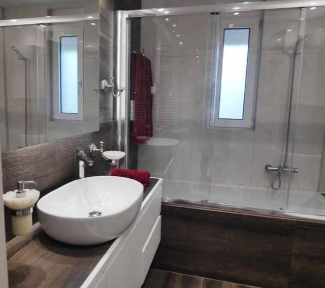 Alimos Luxury Prestige Apartment Атина Екстериор снимка