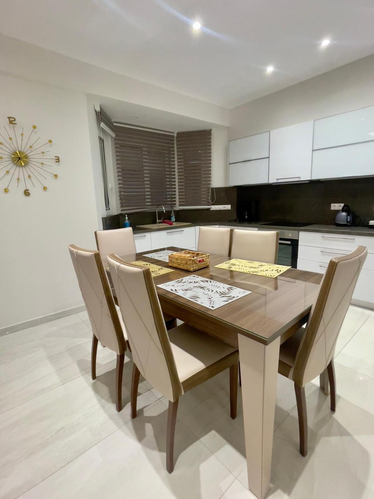 Alimos Luxury Prestige Apartment Атина Екстериор снимка